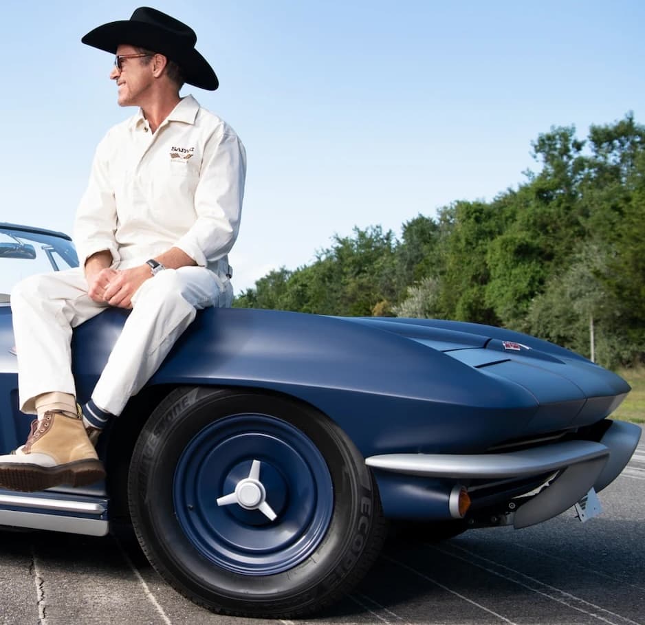 Robert Downey Jr. and the Downey's Dream Cars production team with the Electric Stingray project.